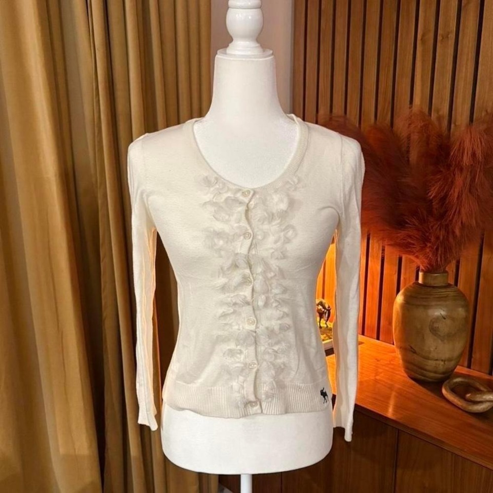 Abercrombie Fitch Cream Floral Embellished Cardigan‎ Sweater Women's Size M